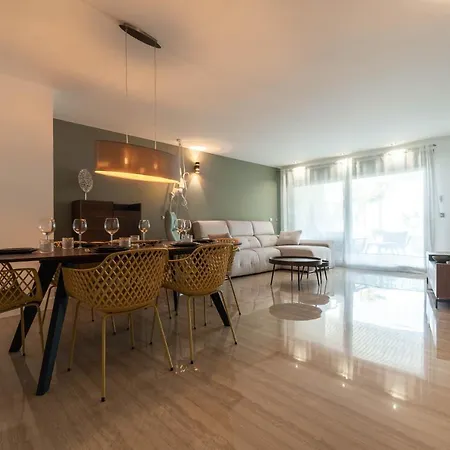 En Complejo Mascarat Beach, Bg60b