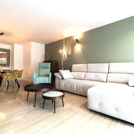 En Complejo Mascarat Beach, Bg60b *